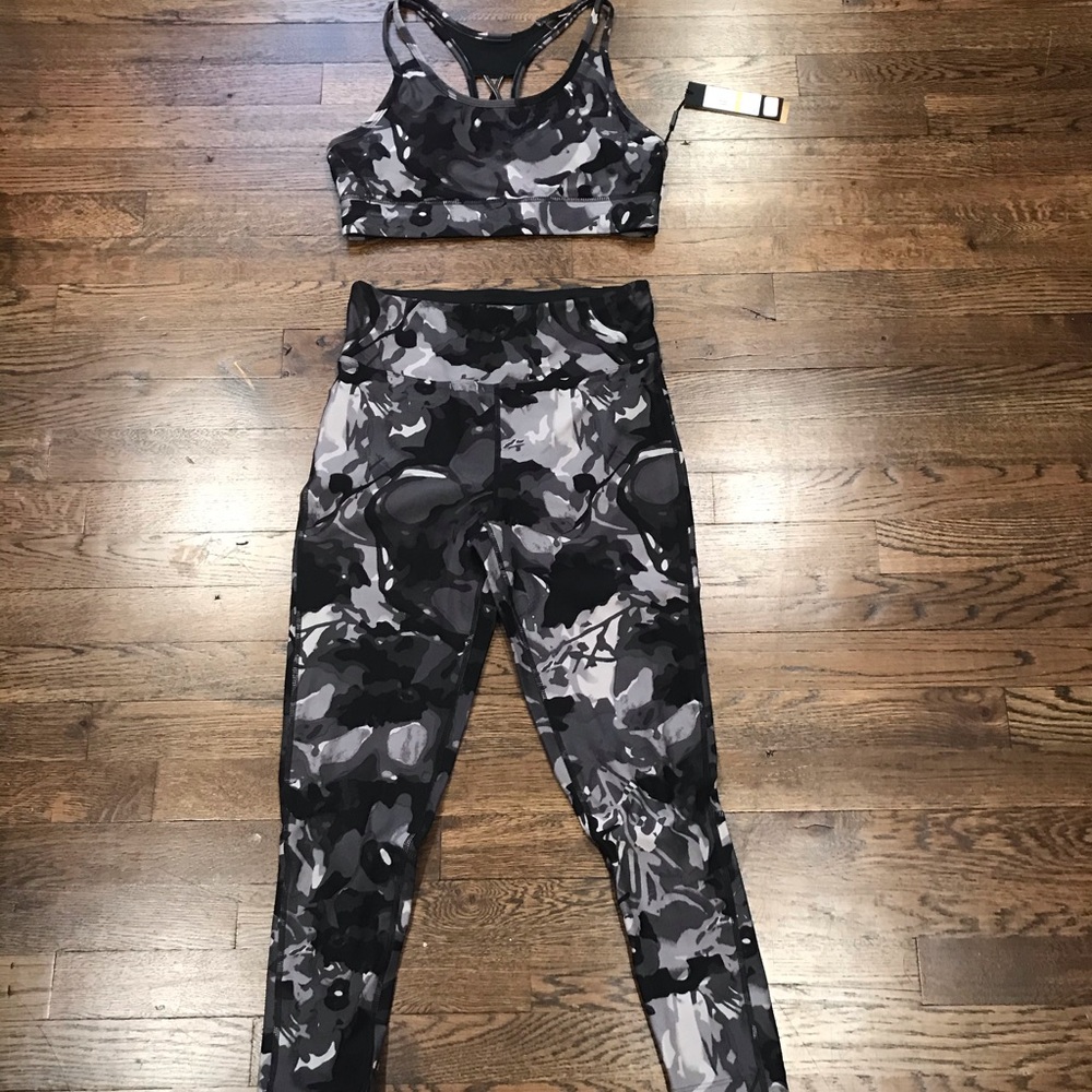 Donna Karen Active Sports Bra and Leggings Set
